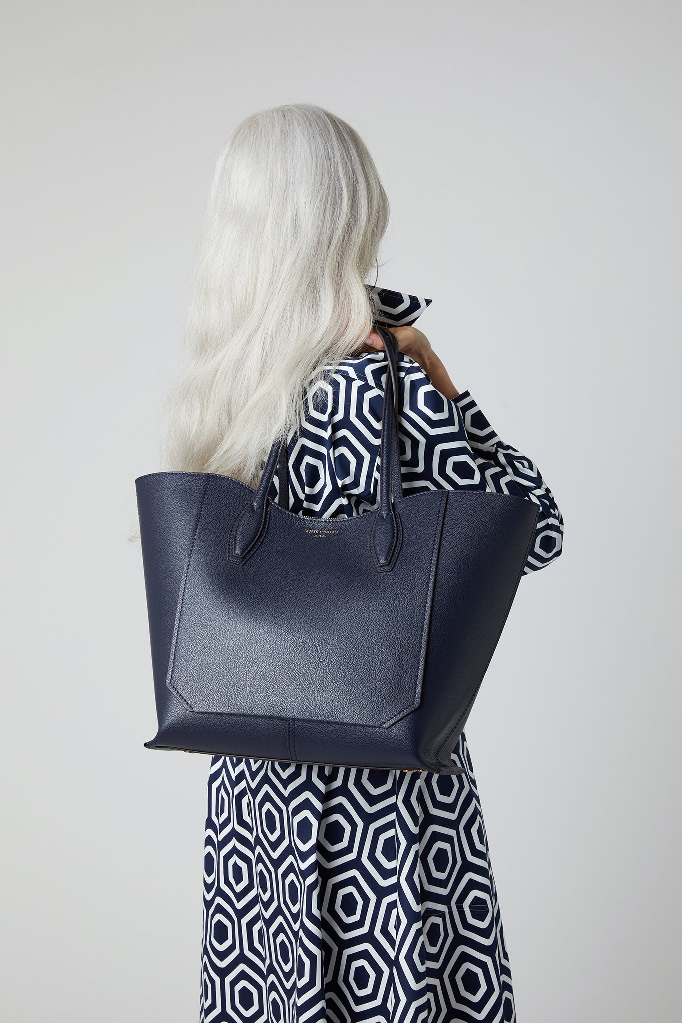 Bryn Leather Tote Bag in blue