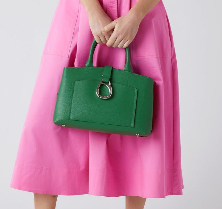 COMMENT CHOISIR UNE ROBE DE COULEUR UNIE